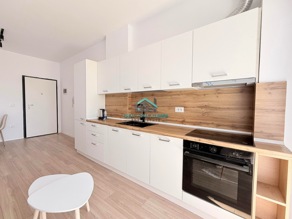 Apartament 1+1 me qera në Lungomare, Vlorë
