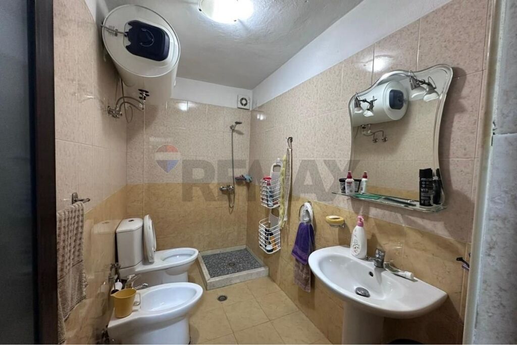 Apartament - Për Shitje - Materniteti i Ri, Tiranë(ID: 530281059-57)