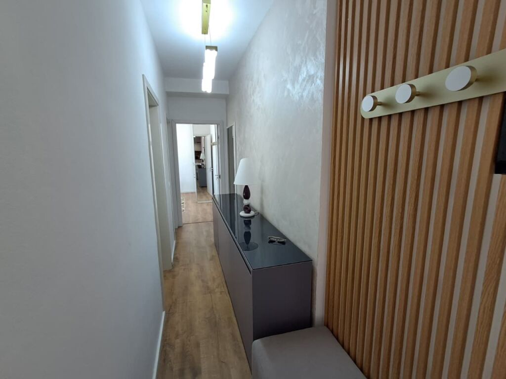 SHITET APARTAMENT 2+1 ME VERANDË 97 M² NË PLEPA