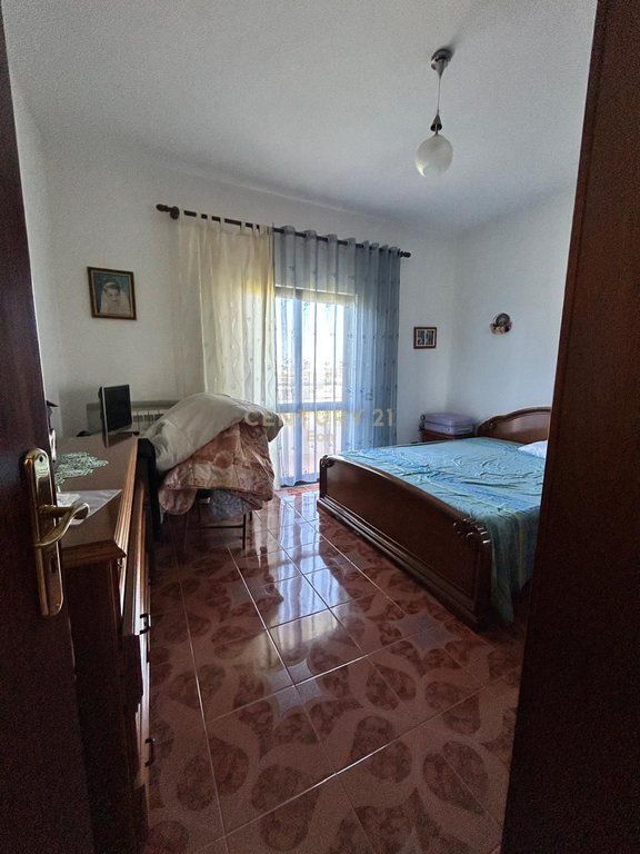 Vilë në shitje me pamje nga deti