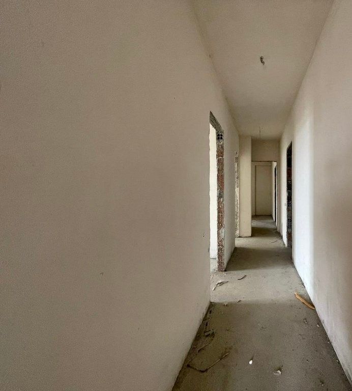 APPARTAMENTO 3+1+2 CON CORTILE IN VENDITA A LIQENI I FARKES 303,000 €