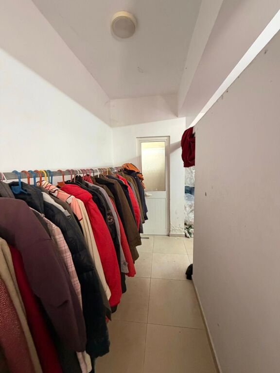 Shitet 2 Dyqane 📍Trregu Vogel Durres  •120.000€ ✅  📲  