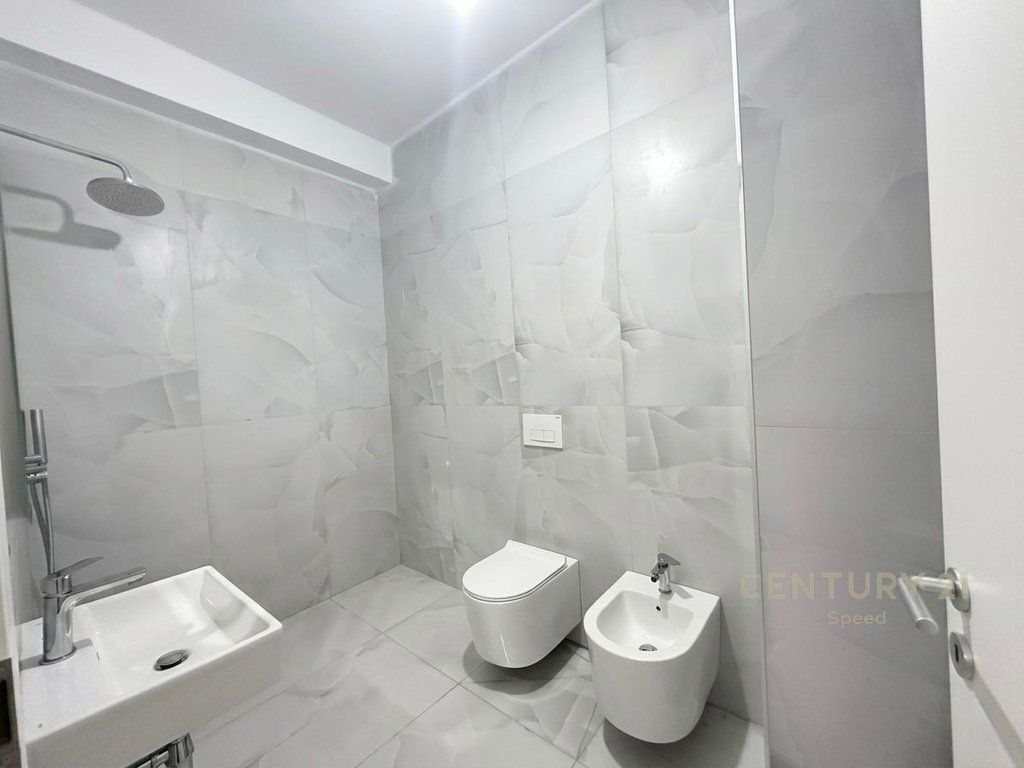 Apartament 1+1 Për Shitje tek Ali Demi!