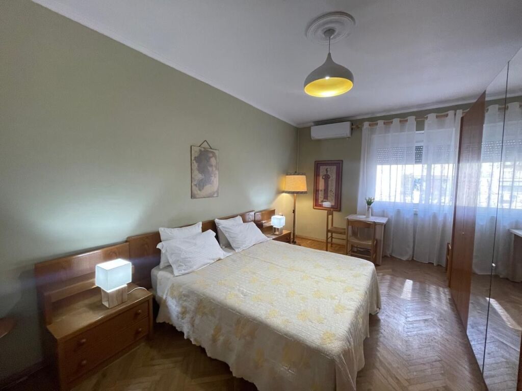 Apartament 1+1 me qira ne Qender te Tiranes!