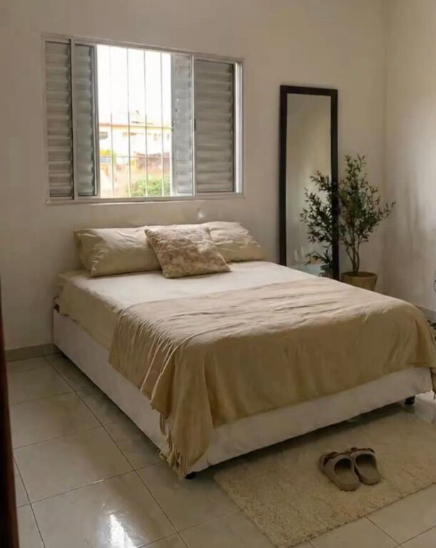 At American 2 near the medical center, a 1+1 apartment fully furnished is for rent in a new building.