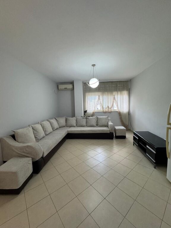 APARTAMENT ME QERA 1+1 DON BOSKO 50.000 LEKE FH-74956
