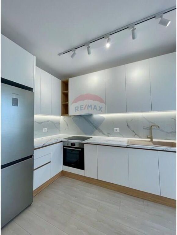 Apartament me qera tek Petro Nini