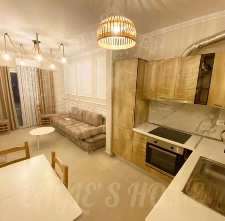 qera Apartament Sistemin 2+1+2 me ballkon te madh  📍Hotel Vivas  PLAZH