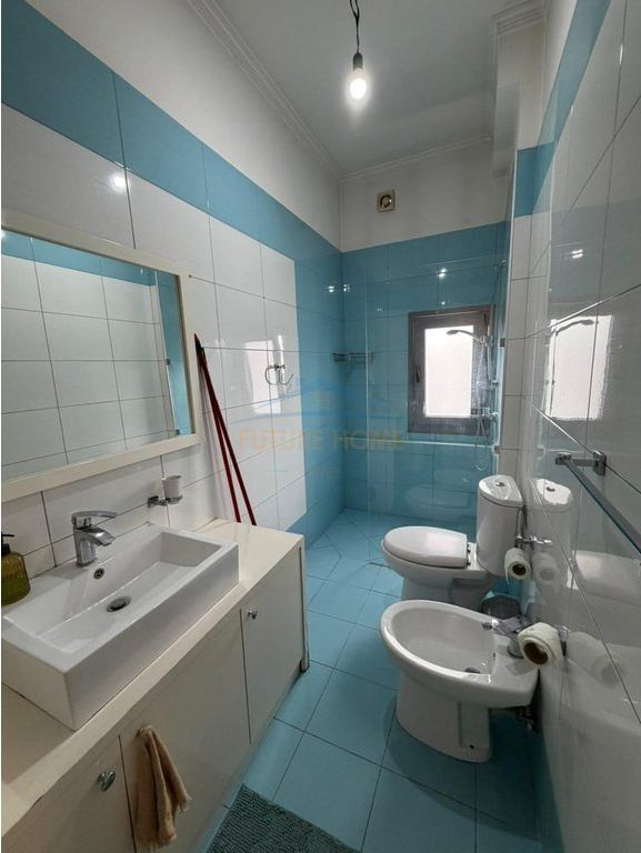 Affitto, Appartamento 2+1  Nuovo Mercato Tirana 750 €