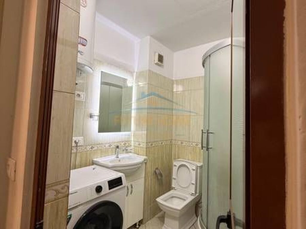 For sale, Apartment 1+1, New Electric Market, Ali Demi, Tirana