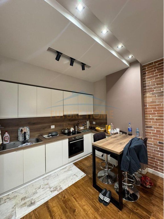 For sale, Apartment 2+1, Unaza e Re