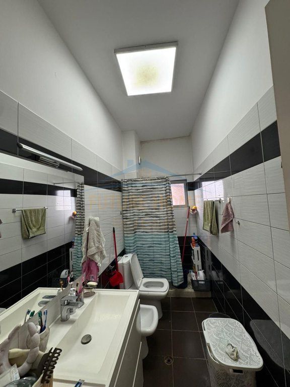 For sale, Apartment 2+1, Unaza e Re