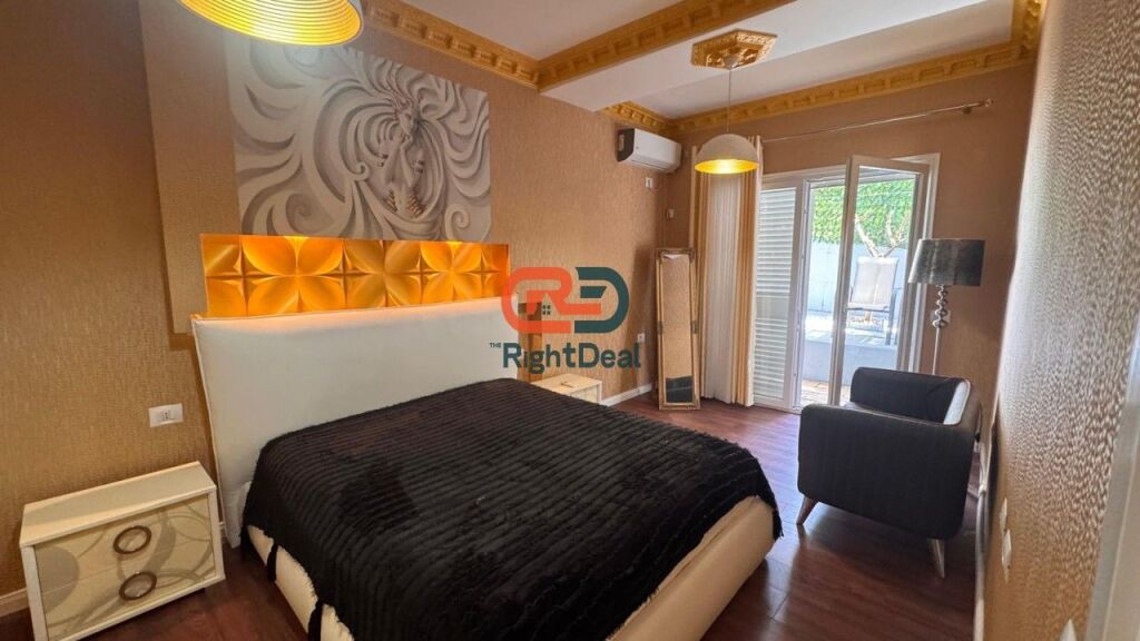 Tek Liqeni I Thate, Shitet Apartament 2+1 Ideal Per Banim!!!