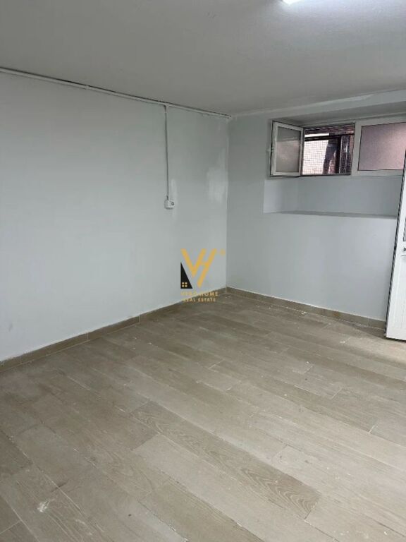BUSINESS PREMISES 16 M2 FOR RENT NEAR DINAMO STADIUM 300 EURO
