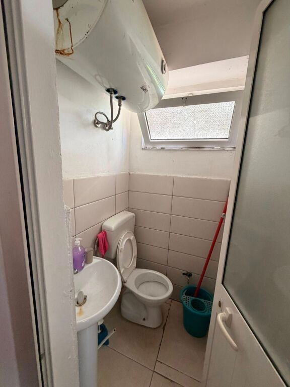 Shitet 2 Dyqane 📍Trregu Vogel Durres  •120.000€ ✅  📲  