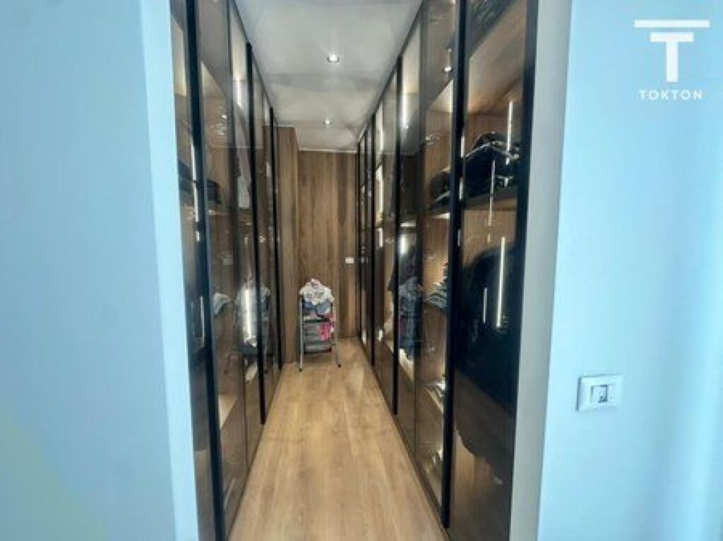 IN VENDITA, APPARTAMENTO 2+1+2+ VERANDA, COMPLESSO URBAN GATE, ASTIR, TIRANA
