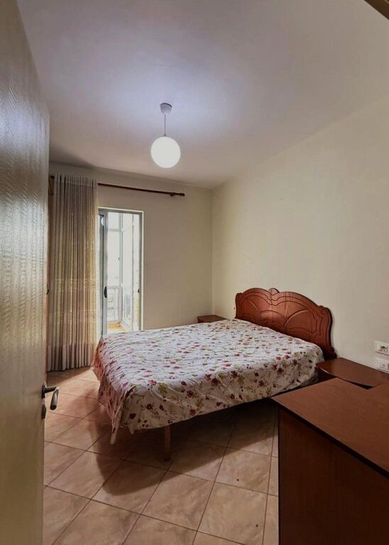 🏡 Shitet Apartament 1+1 – Rruga Ali Demi (pranë Tregut të Ri Elektrik), Tiranë