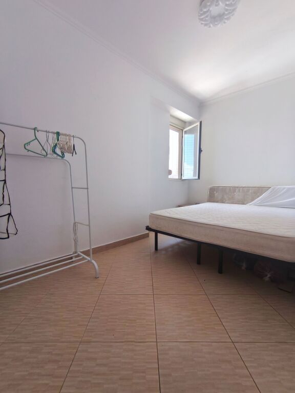 Apartament për Shitje 120 m² + Verandë 50 m² në Durrës, Stacioni i Trenit - Me Mobilim &amp; Garazh