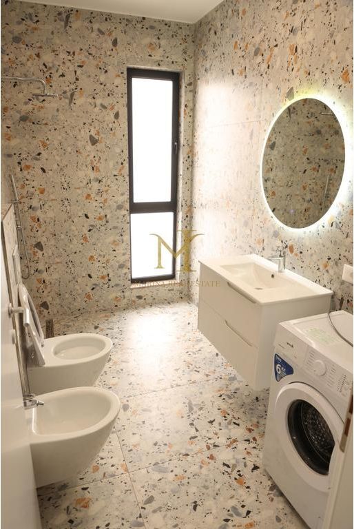 Apartament 2+1 Për Shitje Në Zonën Prestigjioze Të Malit Të Robit — Vetëm 250 Metra Nga Deti.