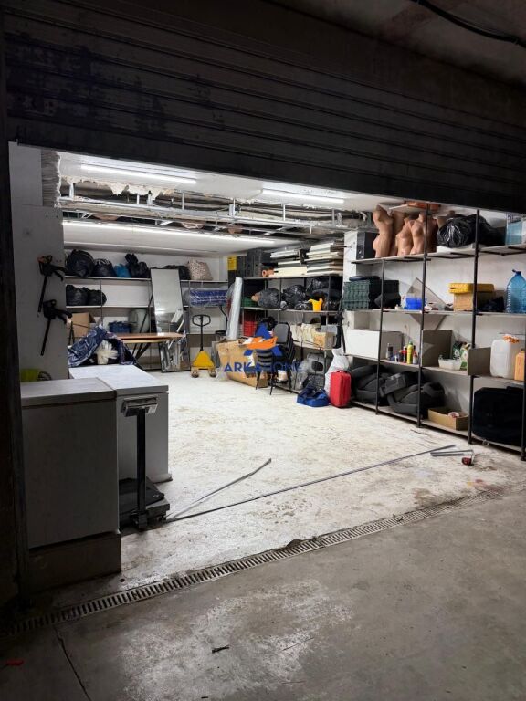 GARAGE FOR SALE 48M2 "KINOSTUDIO" 50000 EURO
