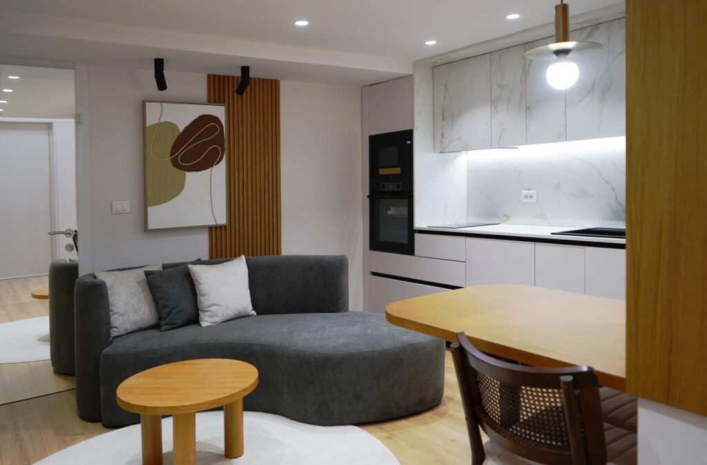Duplex per qera !!
