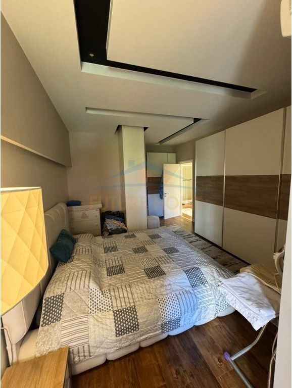 For sale, Apartment 2+1, Unaza e Re