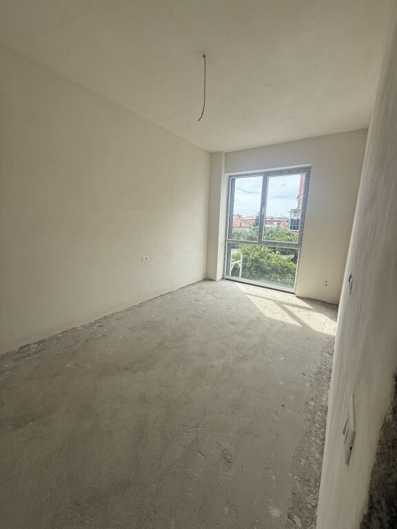 Shitet Apartament 1+1 Fusha Aviacionit