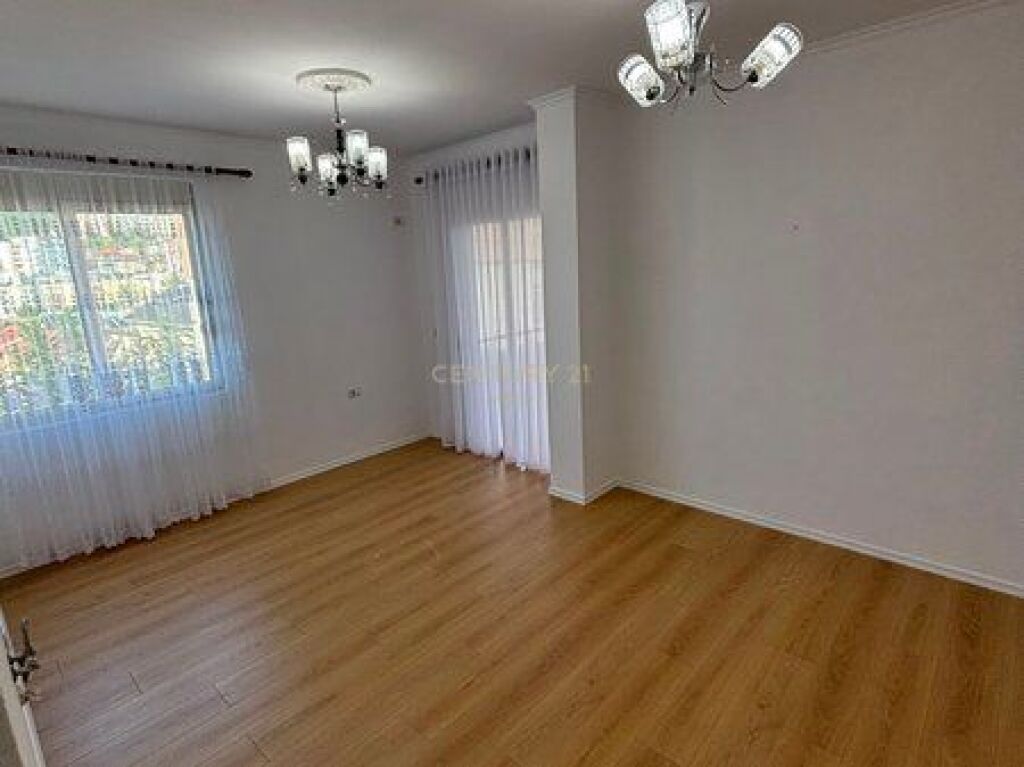 Apartament 2+1 në shitje në Fresk 135.000