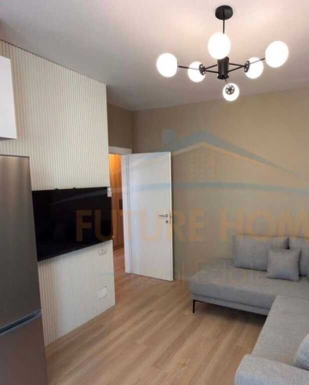 Shitet, Apartament 2+1, Unaza e Re