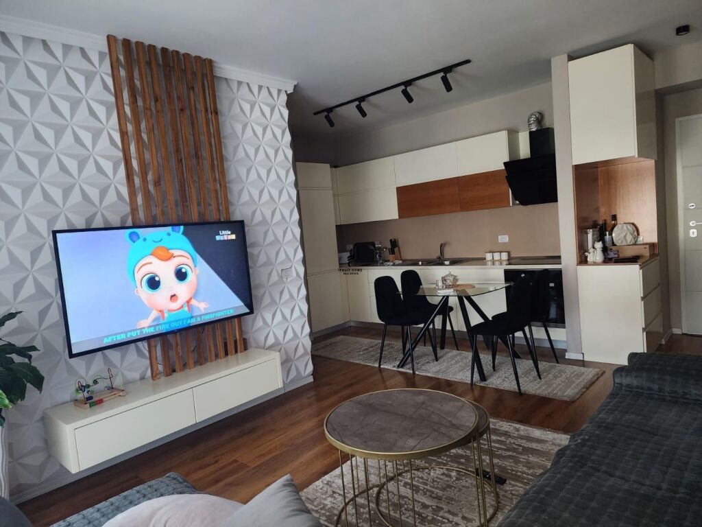 APARTAMENT ME QERA 2+1+2 DON BOSKO 1000 EURO FH-74901