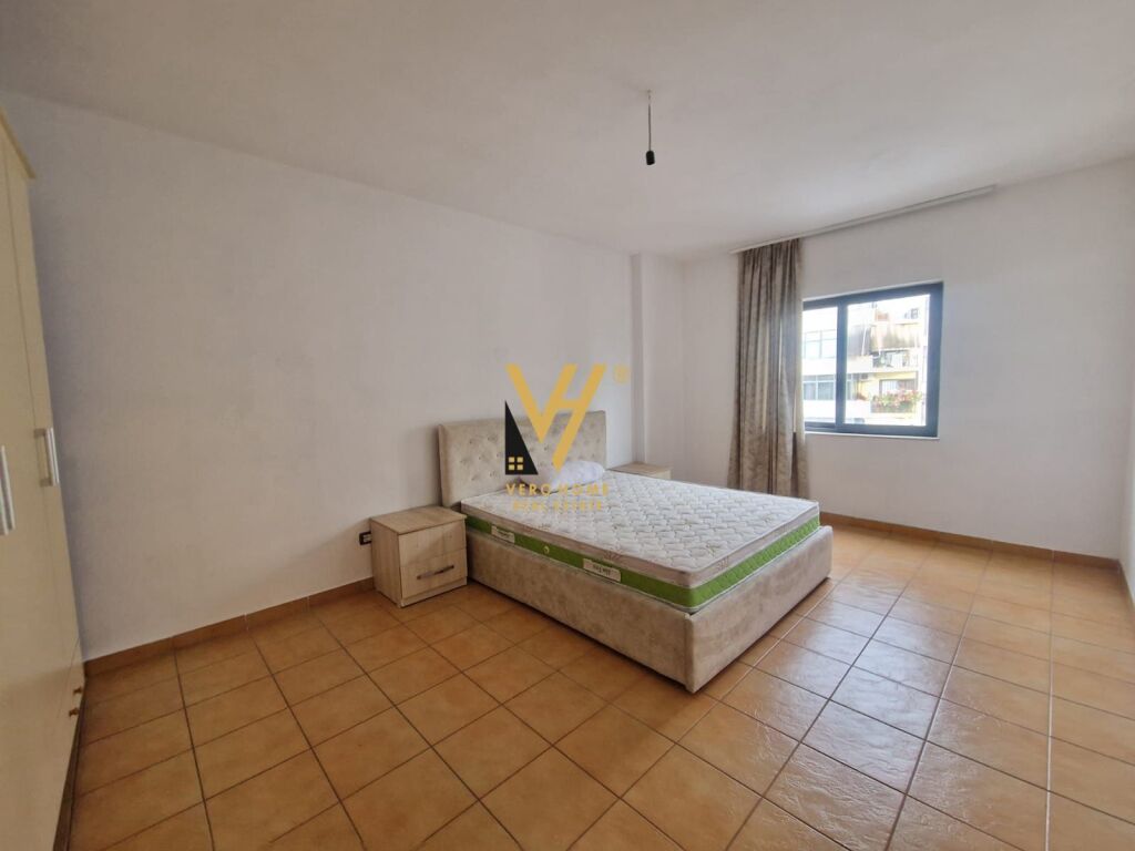JEPET APARTAMENT 2+1+BLK ME QIRA TE 21 DHJETORI 55.000 LEKE