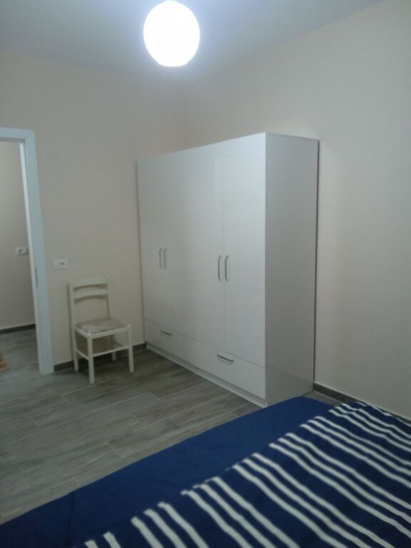 🏡 ME QIRA – APARTAMENT 1+1 | LUNGOMARE, VLORË 🌊