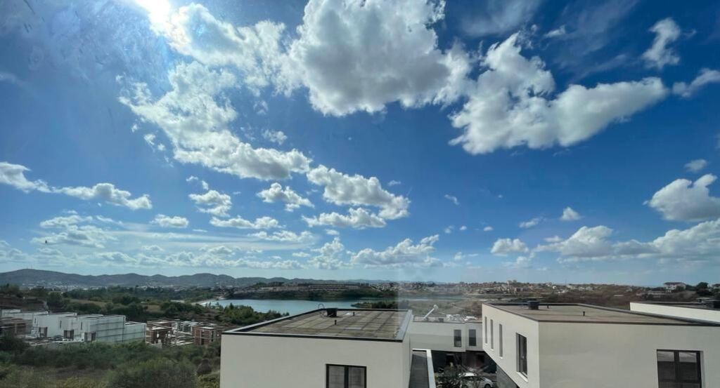 APPARTAMENTO 3+1+2 CON CORTILE IN VENDITA A LIQENI I FARKES 303,000 €