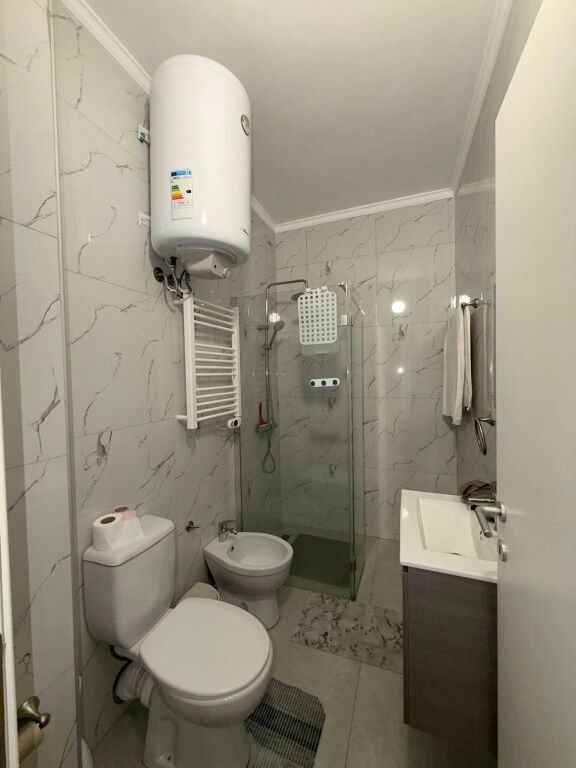 qera Apartament Sistemin 2+1+2 me ballkon te madh  📍Hotel Vivas  PLAZH