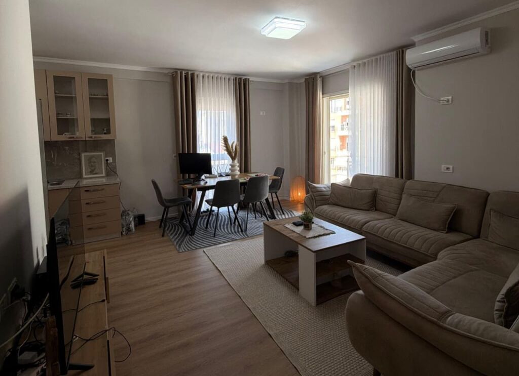 *Apartment 2+1+Balcony for Rent at the Tirana Prosecutor's Office