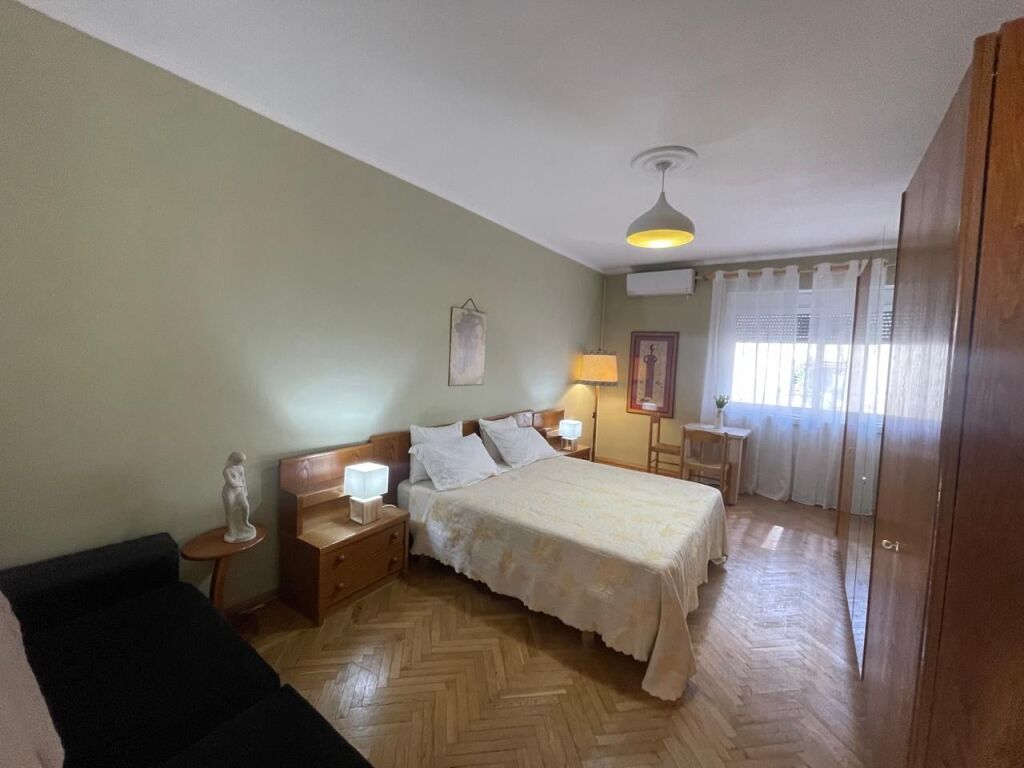 Apartament 1+1 me qira ne Qender te Tiranes!