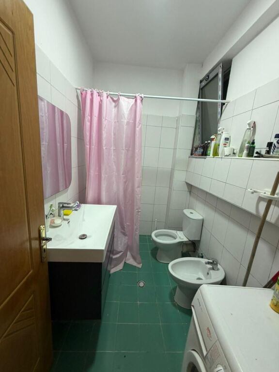 APARTAMENT 1+1 ME SHITJE TEK SHKEMBI I KAVAJËS 🏡