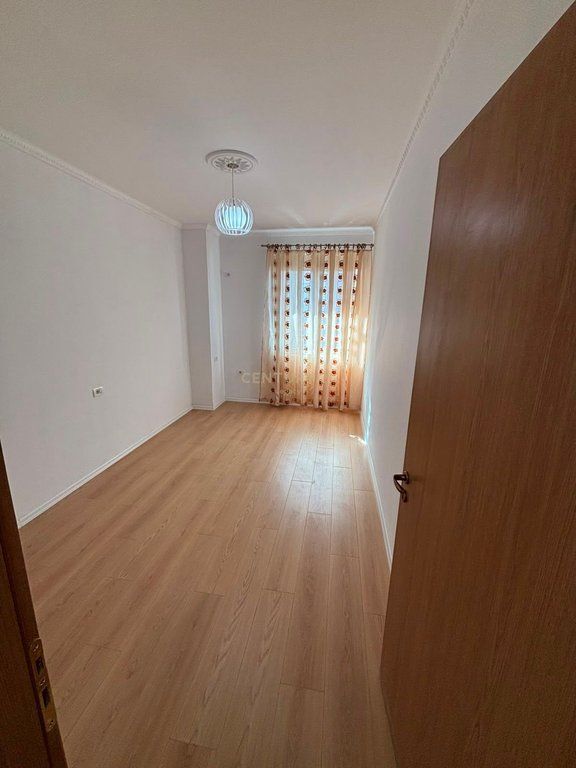 Apartament në Shitje në Zonën e Freskut 135,000 €