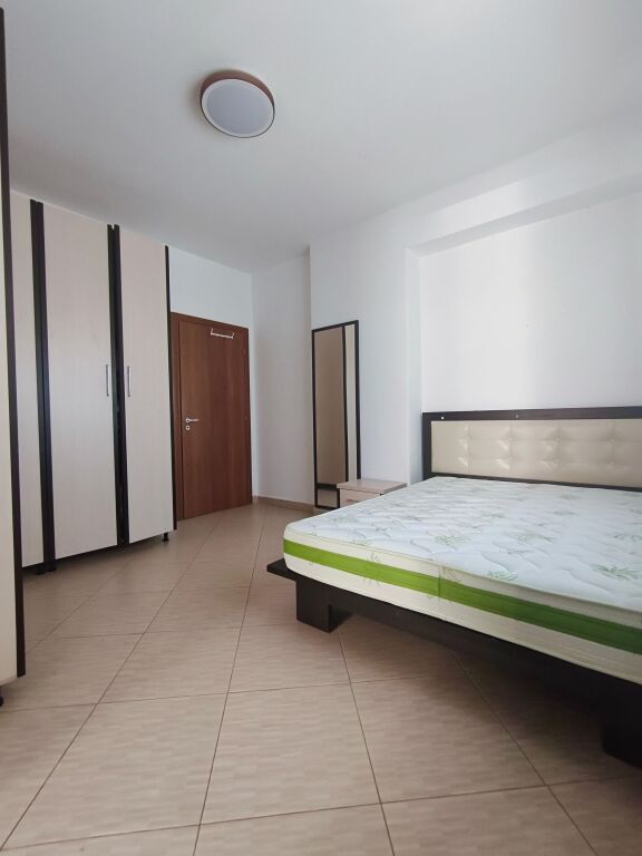Apartament për Shitje 120 m² + Verandë 50 m² në Durrës, Stacioni i Trenit - Me Mobilim &amp; Garazh