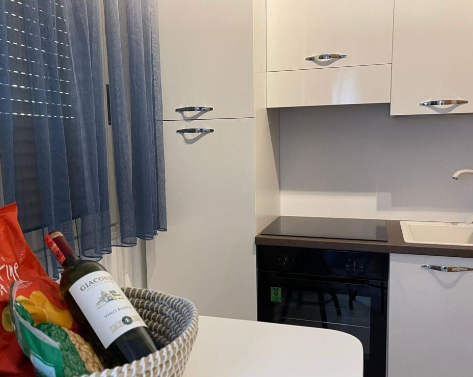 🏡 Shitet Apartament 1+1