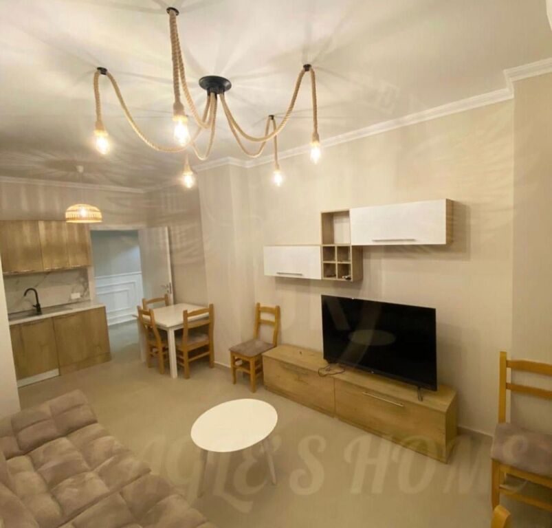 qera Apartament Sistemin 2+1+2 me ballkon te madh  📍Hotel Vivas  PLAZH