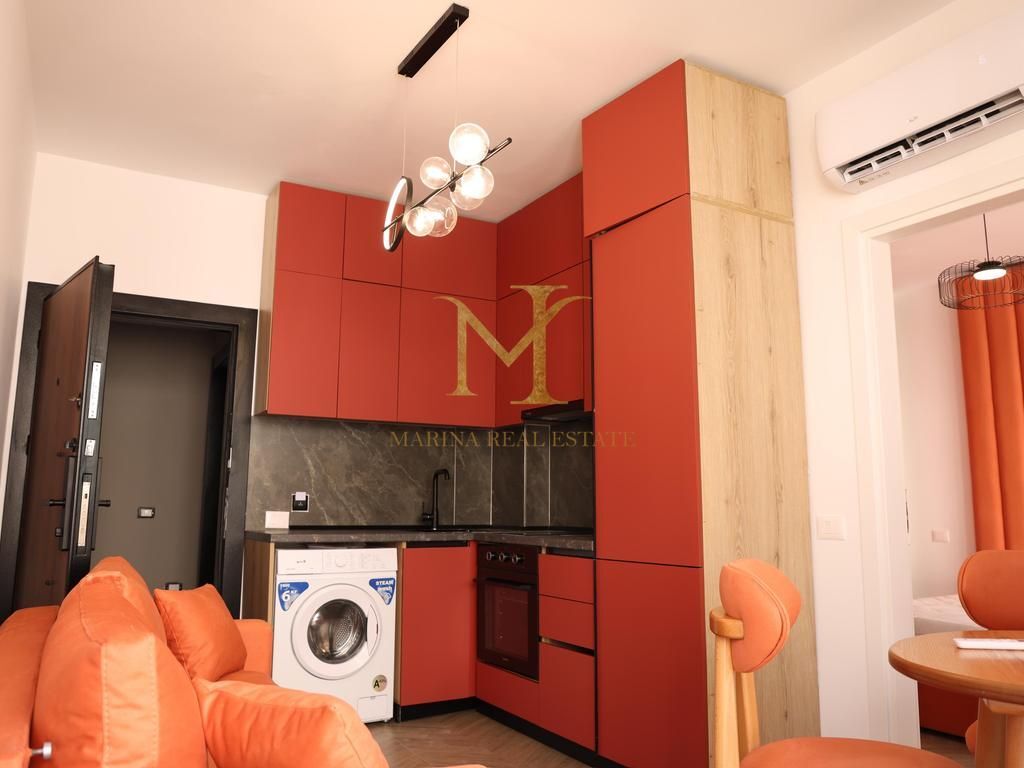 Apartament 1+1 për shitje në zonën prestigjioze të Malit të Robit — vetëm 250 metra nga deti.