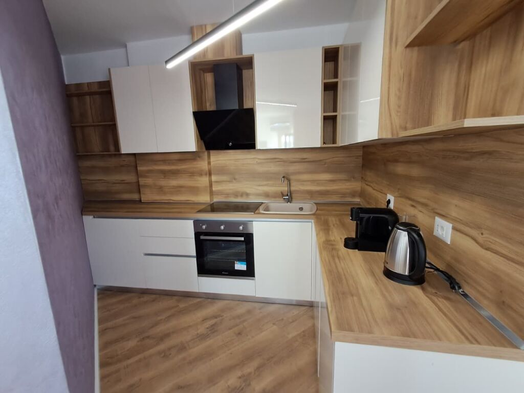 SHITET APARTAMENT 2+1 ME VERANDË 97 M² NË PLEPA