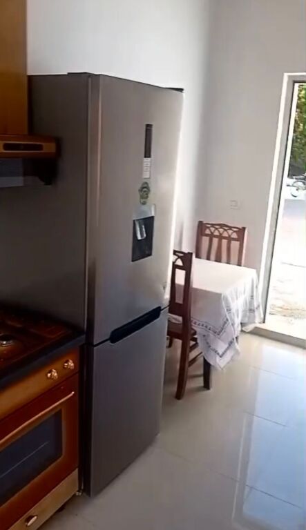 Jepet me qera garsoniere ne 5 Maji me vlere 300 Euro