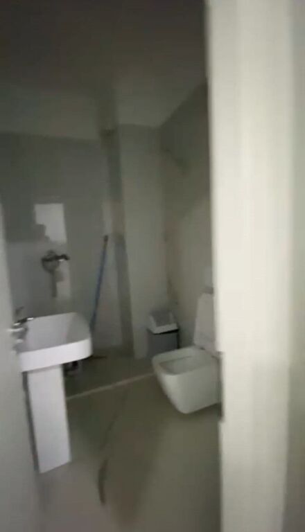 Qera | Ambjent Biznesi | Komuna e Parisit | 1200 €/muaj
