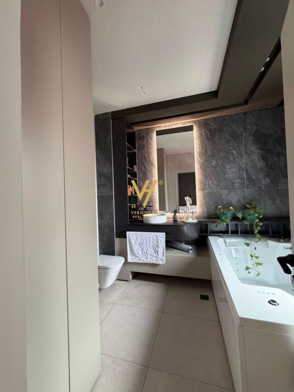 SHITET APARTAMENT 2+1+2+BLK TEK ARLIS, FARMACIA 10-325.000 EURO