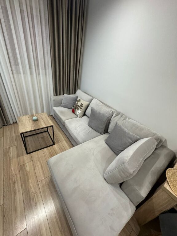 Shitet apartament 1+1 (me hipoteke)