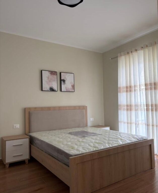 Jepet me qira 1+1 Laprake Dritan Hoxha 500 mije i padiskutushem