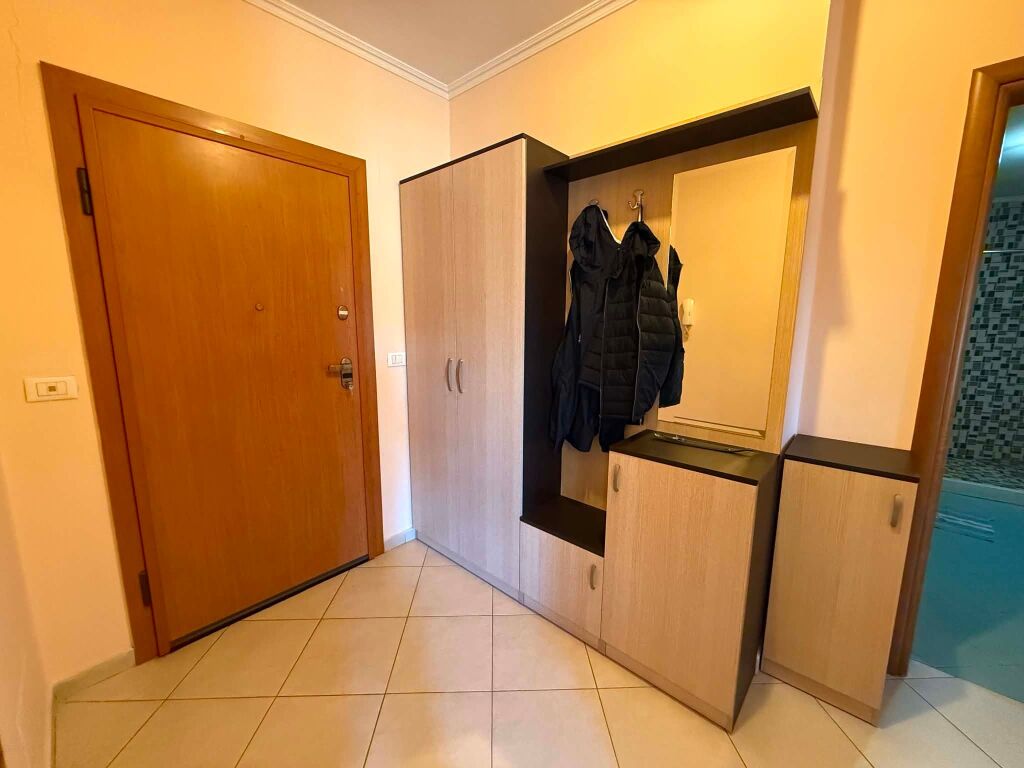 APARTAMENT 1+1 PER SHITJE NE MYSLYM SHYR