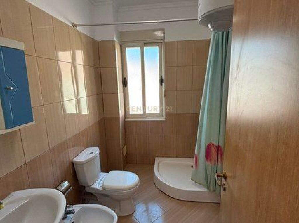 Apartament 2+1 Për Shitje në Fresku, Tiranë